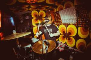 Fat Dog talk breakthrough single 'King Of The Slugs', chaotic live shows, and their brilliantly bonkers debut album 'WOOF.'