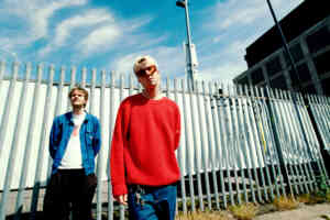Good 
Neighbours talk viral hit ‘Home’, playing Reading & Leeds Festival, and staying grounded