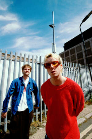 Good 
Neighbours talk viral hit 'Home', playing Reading & Leeds Festival, and staying grounded