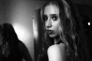Isabel LaRosa on going viral, the pressures of TikTok, and new single ‘Muse’