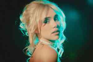 Suki Waterhouse talks new album ‘Memoir of a Sparklemuffin’, opening for Taylor Swift in London and playing All Points East