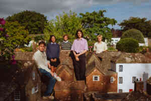 The Neu Bulletin (Welly, Fiona-Lee, Yuneki and more!)